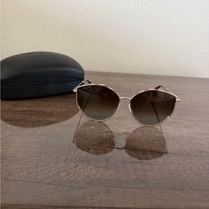 Salvatore Ferragamo SF264S 709 Gold Oval
Sunglasses Women's Sz 60-15-140